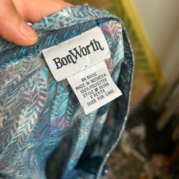 BonWorth Shimmering Blue and White Top Small Petite - Picture 2 of 16